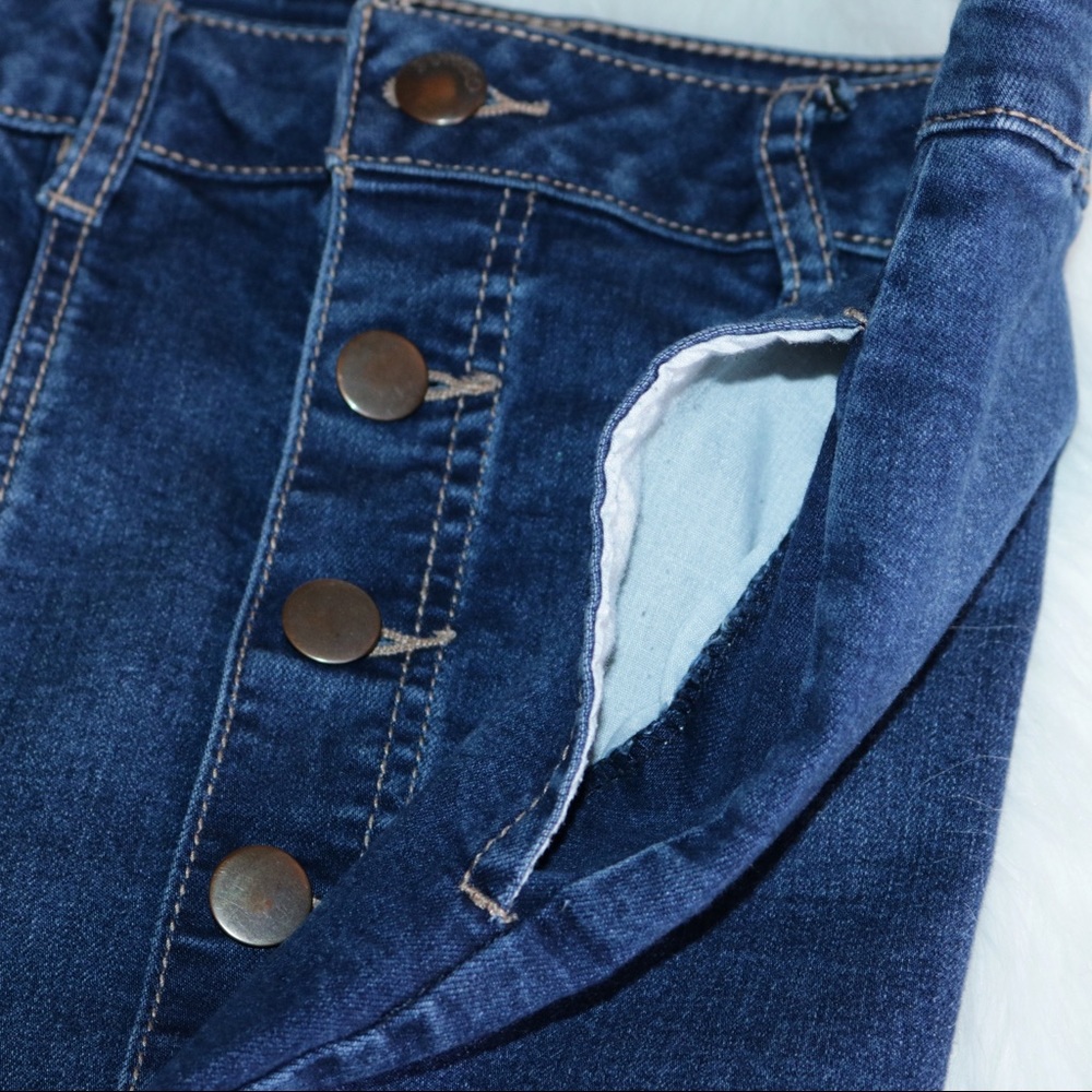 BONGO Dark Wash Button Up Skirt - Picture 3 of 5